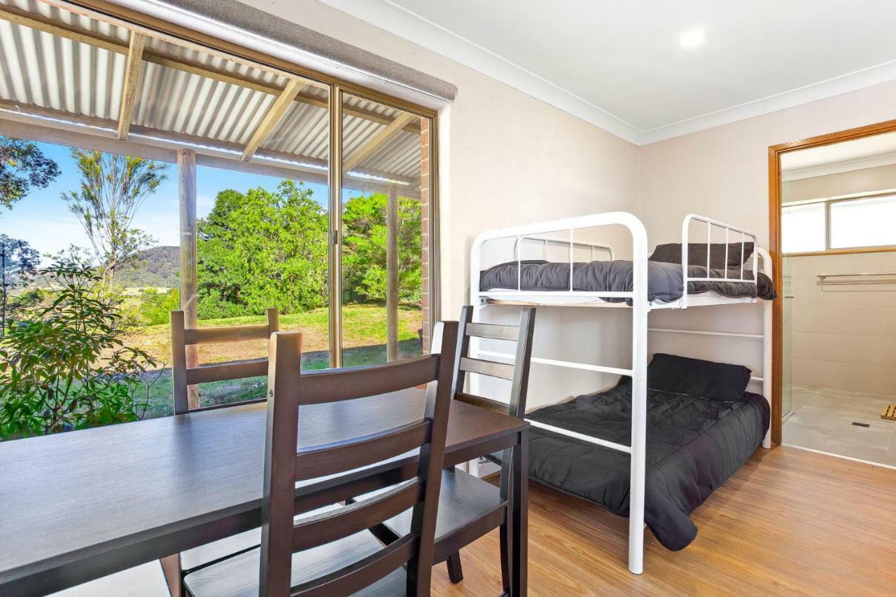Braeside Cabin Two Alphitonia Central Tilba Exterior foto